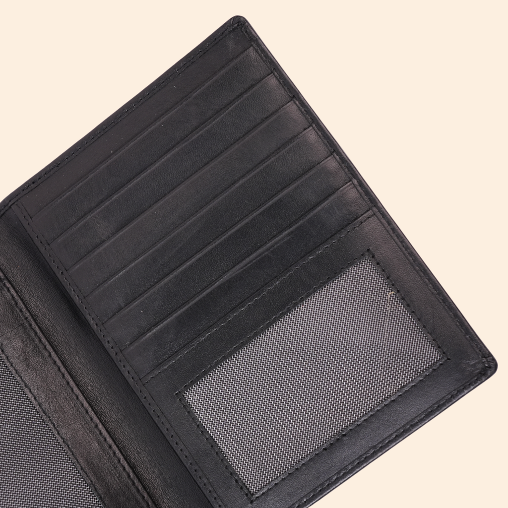 Minimal Classic Black Passport Cover