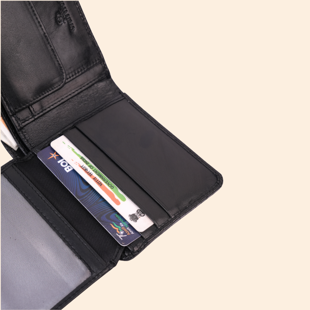 Premium Crocodile Pattern Genuine Leather Wallet for Men | RFID Protected | Black Vertical Wallet